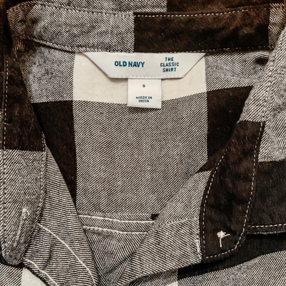 Old navy buffalo plaid button down - Picture 2 of 2